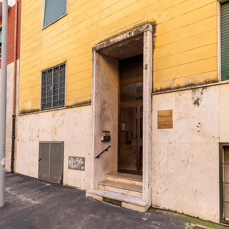 Maison San Giovanni Apartment